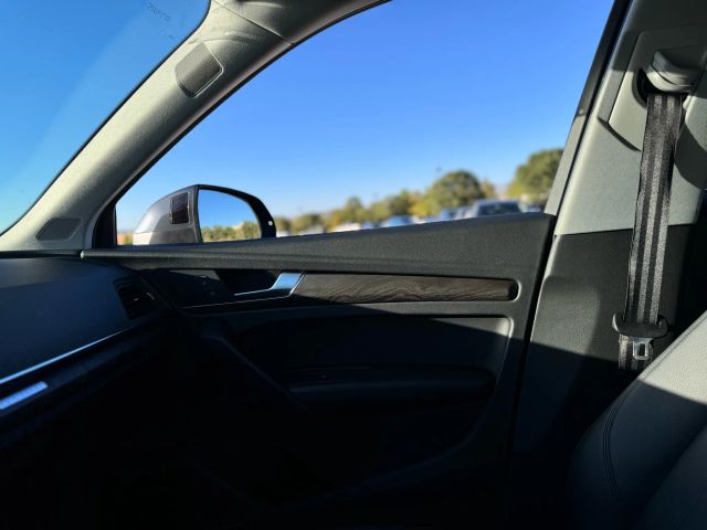 2018 Audi Q5 - Image 16