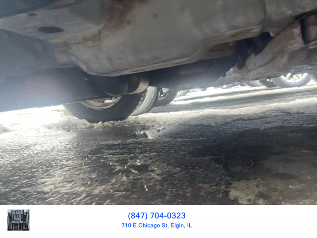 2006 LINCOLN TOWN CAR PASSENGER V8, 4.6 LITER EXECUTIVE L SEDAN 4D