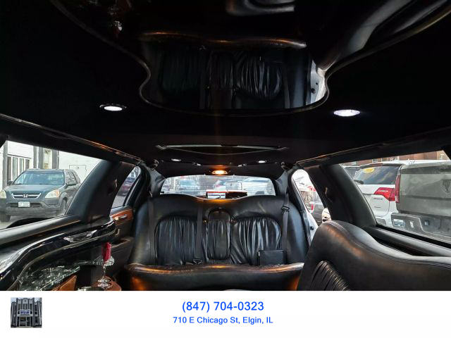2006 LINCOLN TOWN CAR PASSENGER V8, 4.6 LITER EXECUTIVE L SEDAN 4D