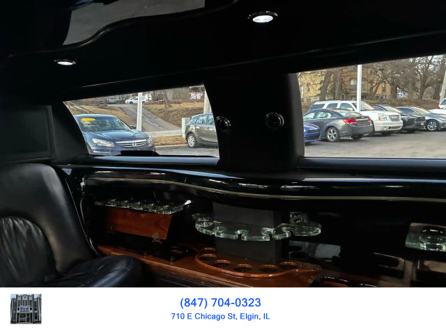 2006 LINCOLN TOWN CAR PASSENGER V8, 4.6 LITER EXECUTIVE L SEDAN 4D