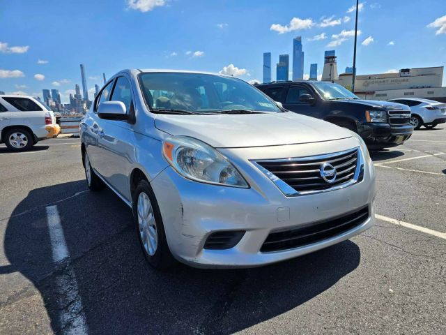 2013 Nissan Versa Sv Sedan 4d - Image 1