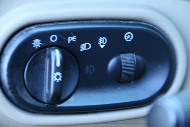 2004 Ford Explorer Sport Trac - Image 15