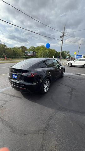 2023 Tesla Model Y Long Range photo 2