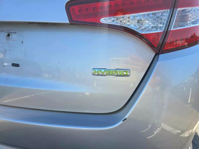 2012 Kia Optima Hybrid Sedan 4d - Image 9