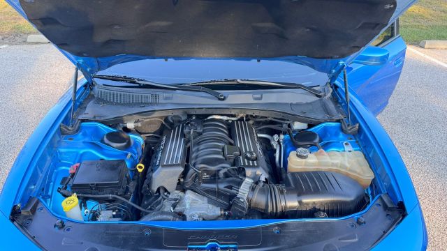 2018 Dodge Charger - Image 19