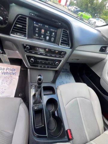 2017 Hyundai Sonata Sedan 4d - Image 16