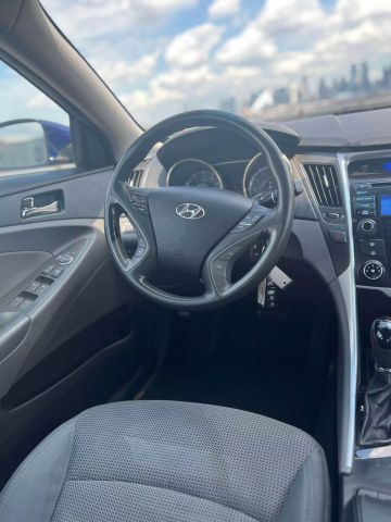 2013 Hyundai Sonata Gls Sedan 4d - Image 17