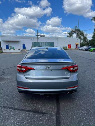 2017 Hyundai Sonata Sedan 4d - Image 10