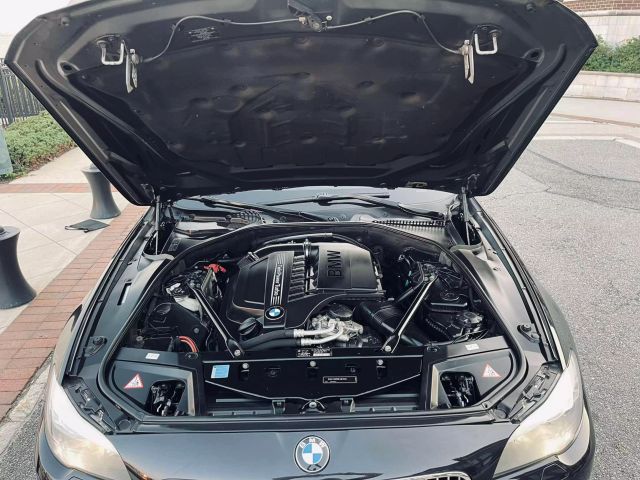 2011 Bmw 5 Series 535i Xdrive Sedan 4d - Image 10