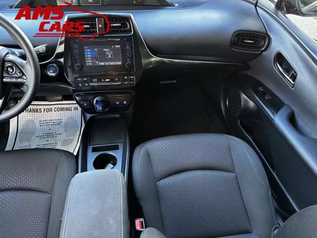 2019 Toyota Prius - Image 10