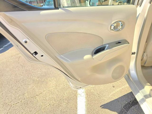 2013 Nissan Versa Sv Sedan 4d - Image 22