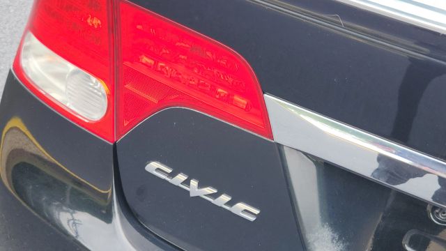 2010 Honda Civic - Image 6