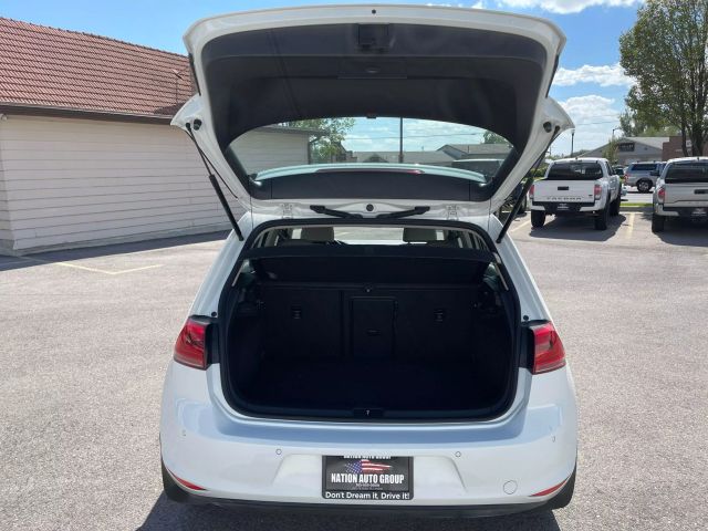 2016 Volkswagen E-golf - Image 14