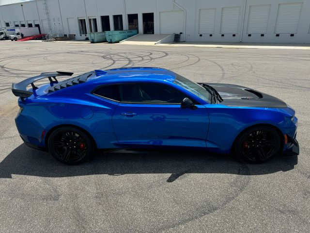 2018 Chevrolet Camaro - Image 7