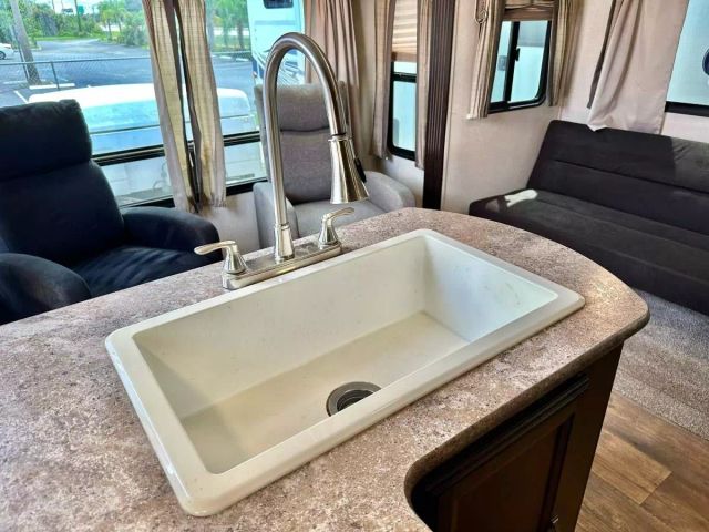 2018 Forest River Salem Hemisphere - Image 19