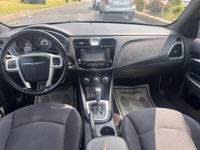 2012 Chrysler 200 - Image 18