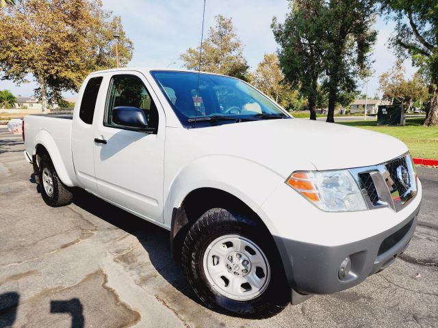 2019 Nissan Frontier King Cab - Image 1