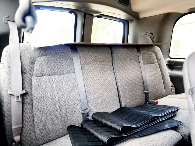 2018 Chevrolet Express 2500 Passenger - Image 32