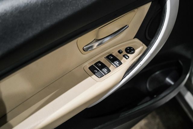 2018 Bmw 3 Series 320i Sedan 4d - Image 36