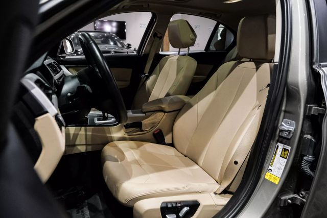 2018 Bmw 3 Series 320i Sedan 4d - Image 5