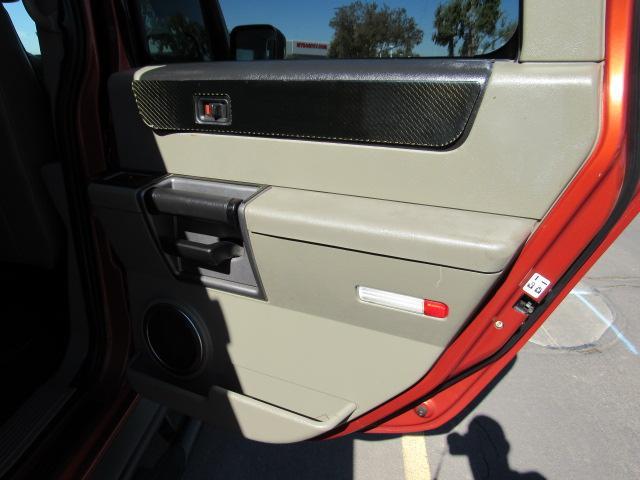 2003 Hummer H2 Base photo 14