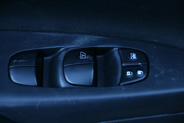 2018 Nissan Sentra - Image 11