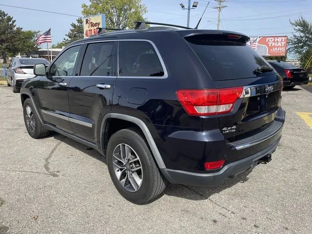 2011 Jeep Grand Cherokee - Image 25