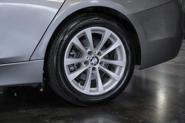 2018 Bmw 3 Series 320i Sedan 4d - Image 50