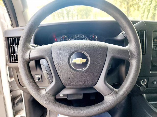 2018 Chevrolet Express 2500 Passenger - Image 15