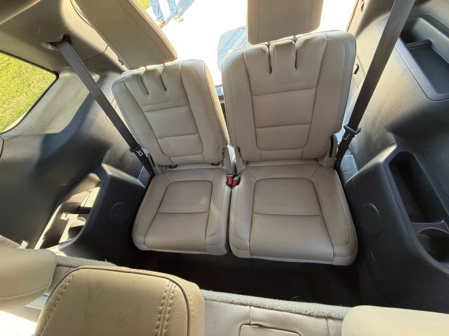 2013 Ford Explorer - Image 20