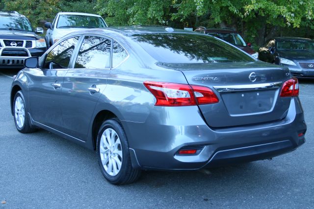 2018 Nissan Sentra - Image 5