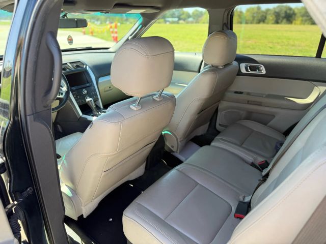 2013 Ford Explorer - Image 17