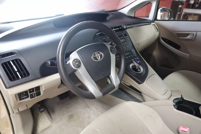 2011 Toyota Prius - Image 6