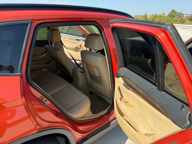 2015 Bmw X1 - Image 16