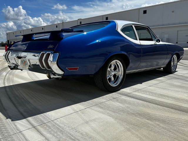 1970 Oldsmobile Cutlass - Image 10