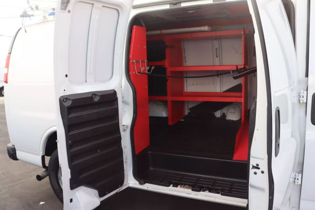 2019 Chevrolet Express 2500 Cargo - Image 13