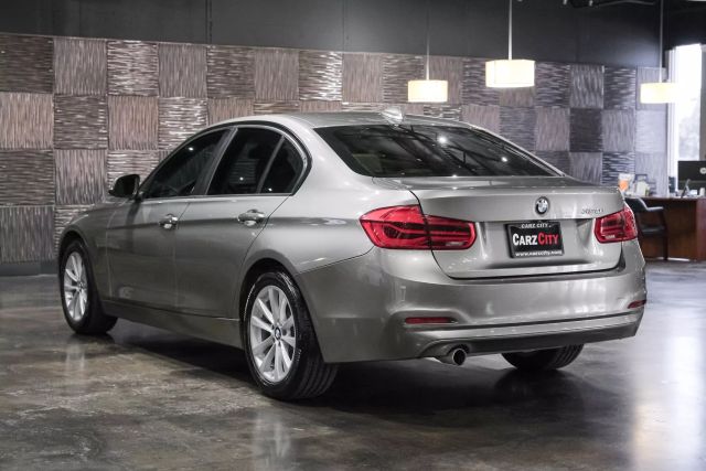 2018 Bmw 3 Series 320i Sedan 4d - Image 11