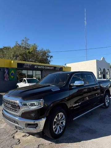 RAM Ram 1500 Pickup's photo