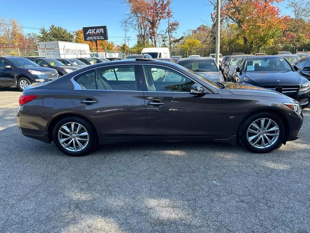 2014 INFINITI Q50 Premium photo 8