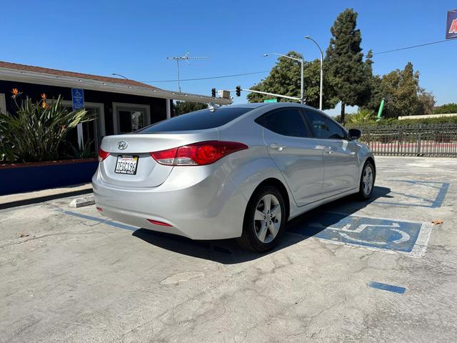 2013 Hyundai Elantra GLS photo 7