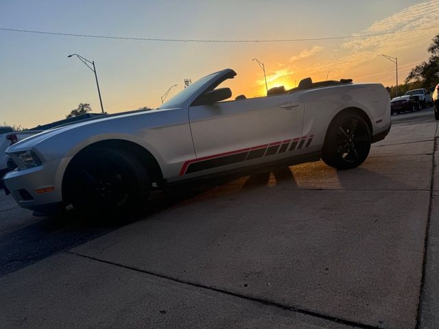 2012 Ford Mustang Convertible 2d - Image 11