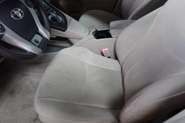 2011 Toyota Prius - Image 8