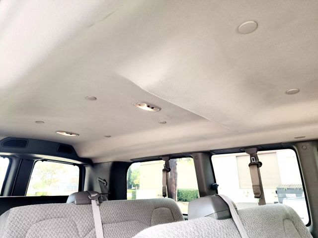 2018 Chevrolet Express 2500 Passenger - Image 34