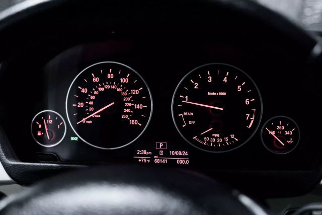2018 Bmw 3 Series 320i Sedan 4d - Image 17