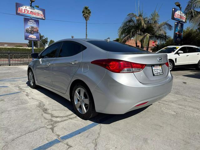 2013 Hyundai Elantra GLS photo 5