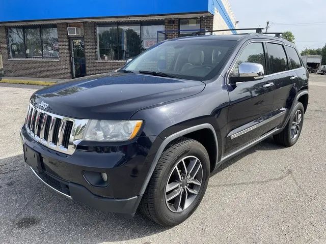 2011 Jeep Grand Cherokee - Image 17