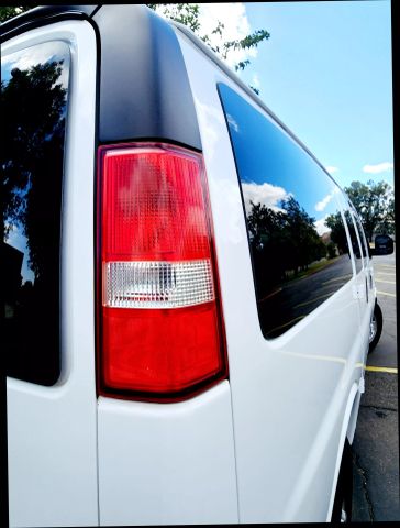 2018 Chevrolet Express 2500 Passenger - Image 43