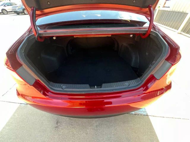 2014 Hyundai Sonata - Image 5