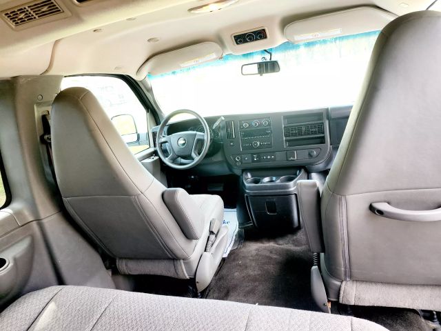 2018 Chevrolet Express 2500 Passenger - Image 33