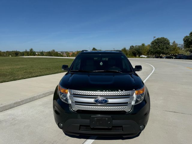 2013 Ford Explorer - Image 2